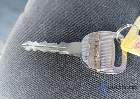 2001 Chevrolet Silverado Ls из США, поврежденный, VIN 1GCHC29171E289481